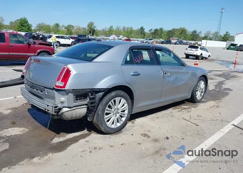 2013 Chrysler 300C Awd из США, поврежденный, VIN 2C3CCAKT2DH665439
